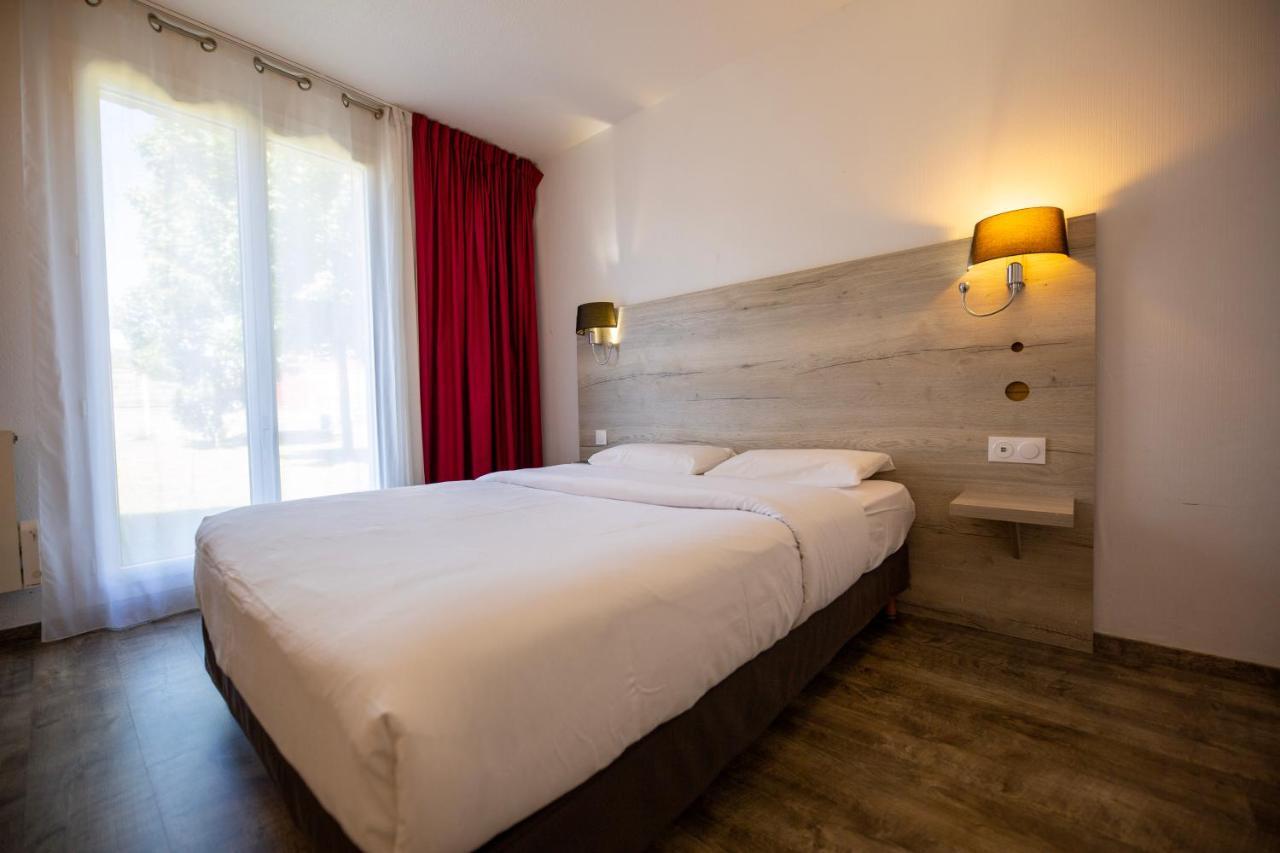 Hostellerie Saint Vincent Beauvais Aeroport Buitenkant foto
