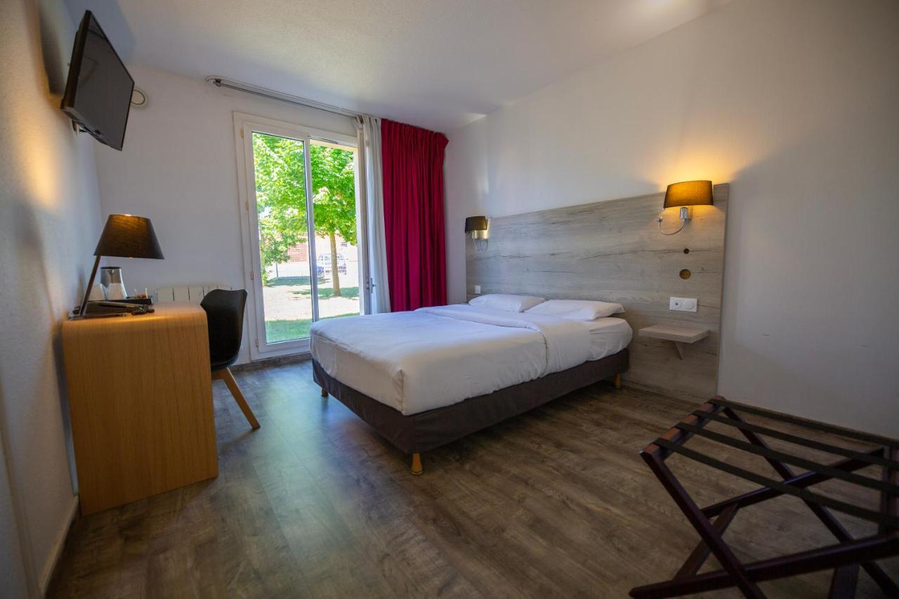 Hostellerie Saint Vincent Beauvais Aeroport Buitenkant foto