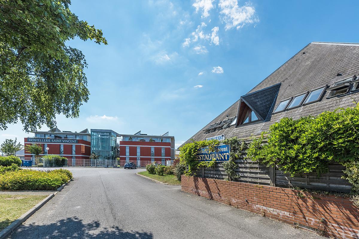 Hostellerie Saint Vincent Beauvais Aeroport Buitenkant foto
